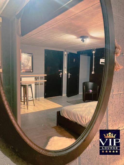 Vip Lounge Appartement Avec Jacuzzi Et Jardin Andenne ภายนอก รูปภาพ