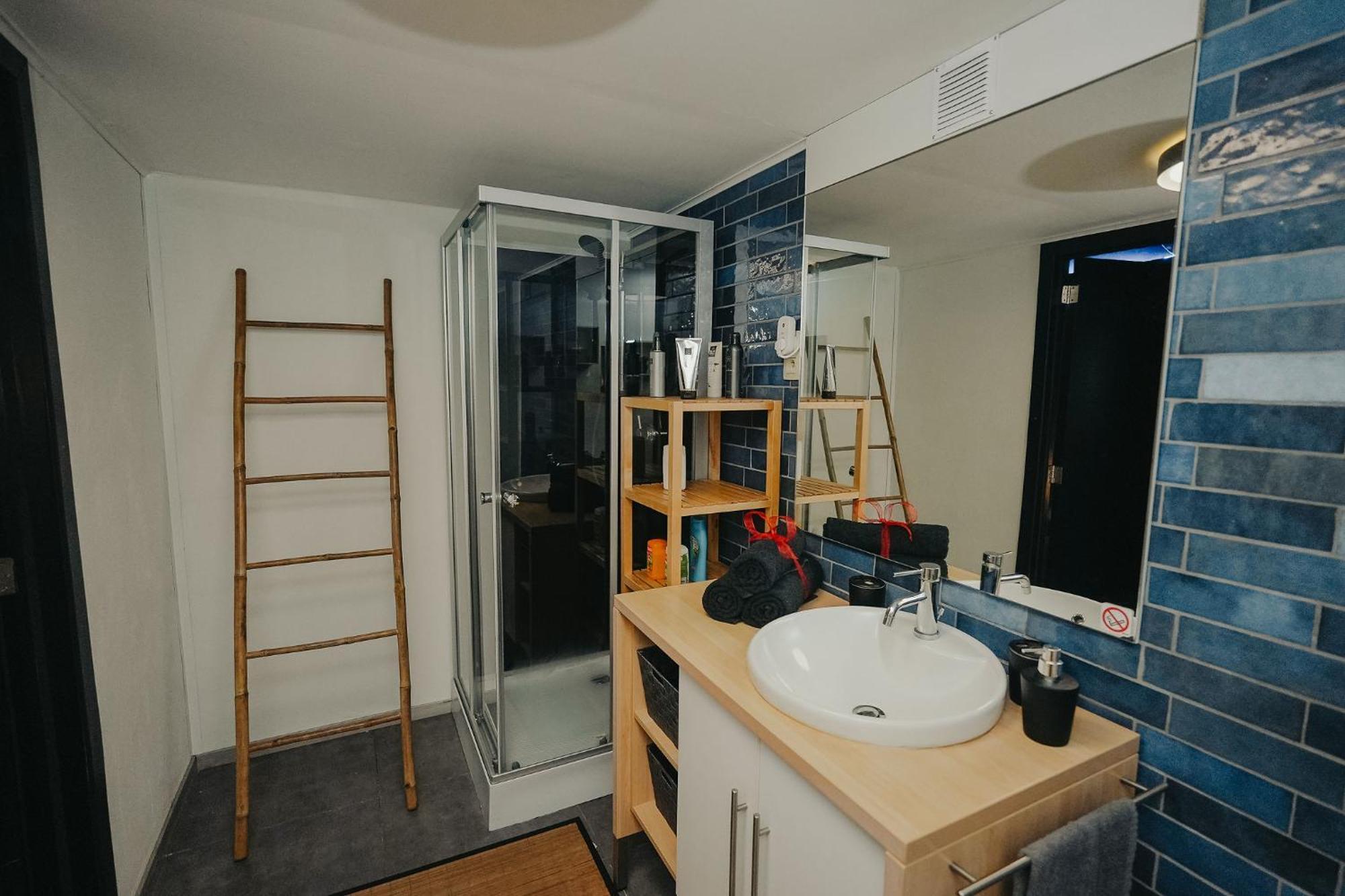 Vip Lounge Appartement Avec Jacuzzi Et Jardin Andenne ภายนอก รูปภาพ